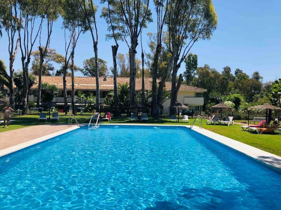 Puerto Banus Eddie Suite Marbella Exteriör bild